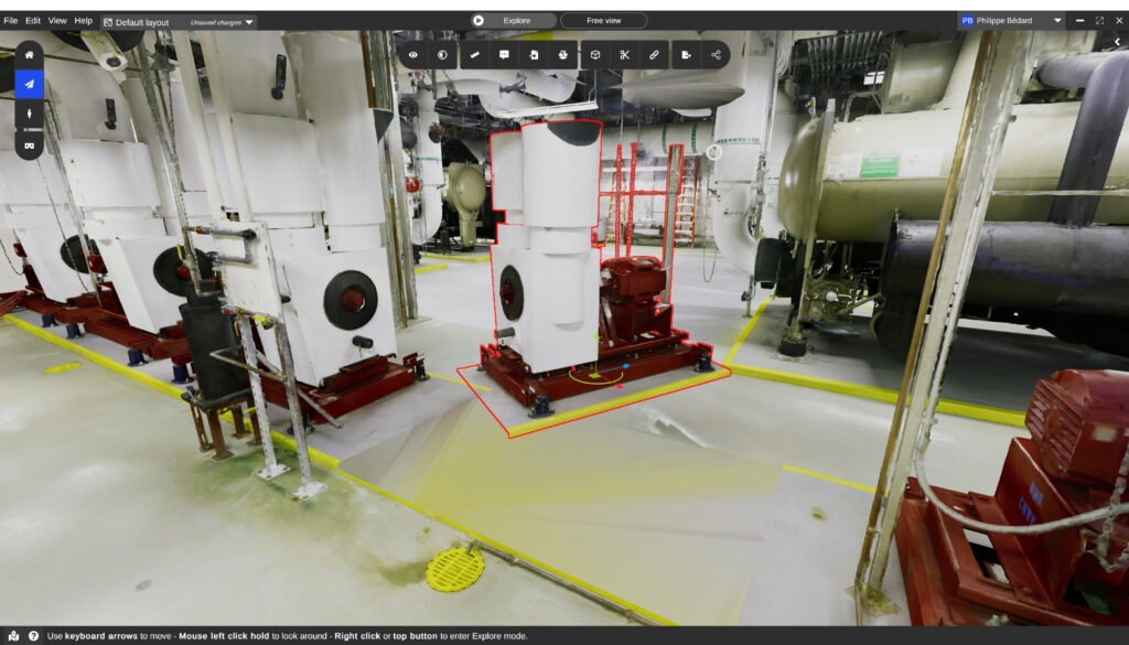 3D interface showing an industrial machine selected for cutting within a digital twin environment.